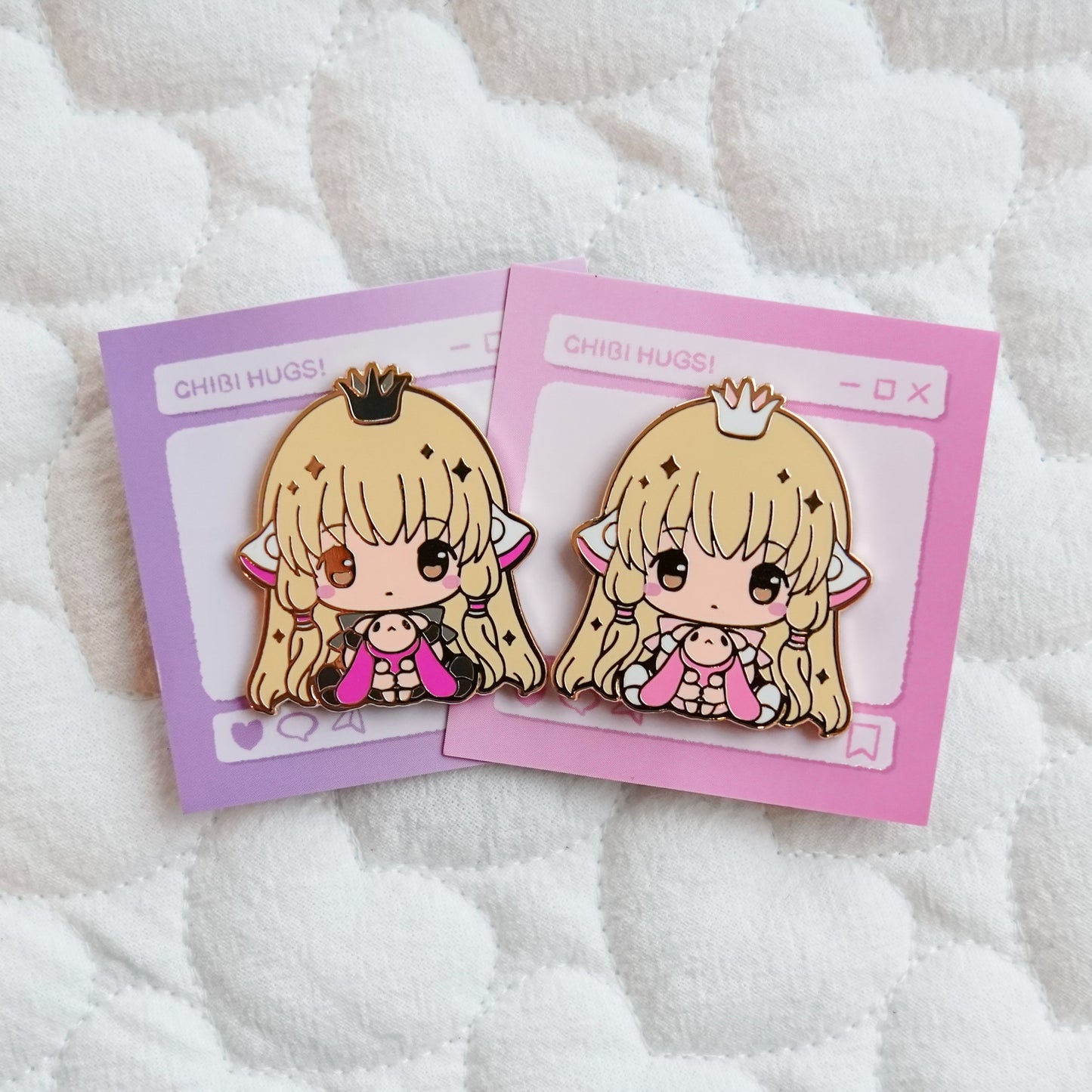 Chobits Chibi Hug Enamel Pins – Chii & Freya