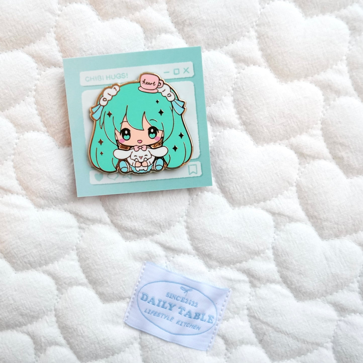 Vocaloid Chibi Hug Enamel Pins – Miku