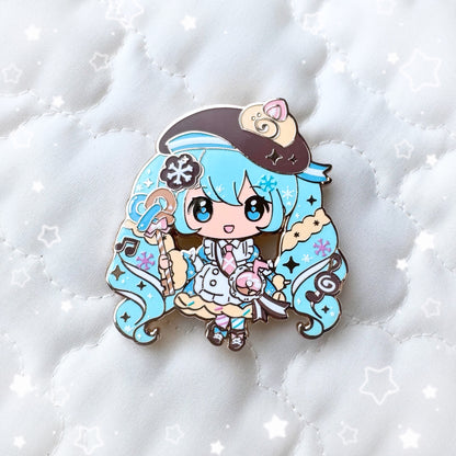 Sweet Snow Miku Enamel Pin