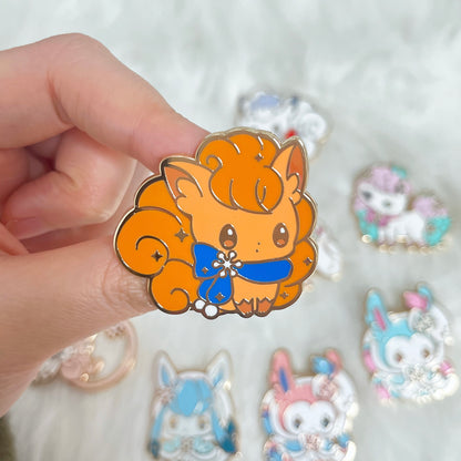 Vulpix – Winter Poke Enamel Pin Series by Mooncake Pin